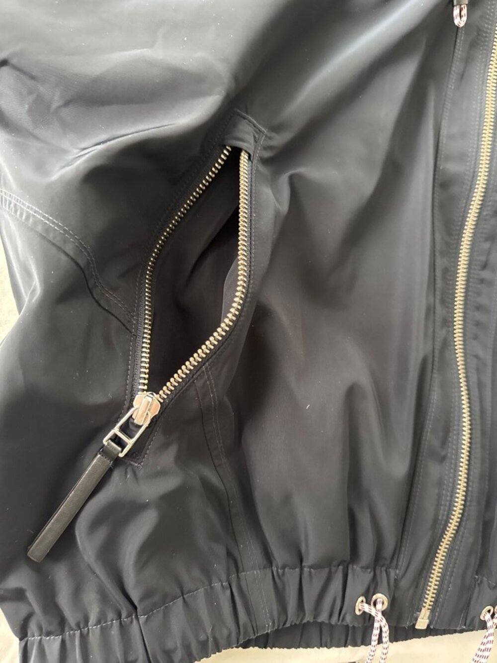 Athleta Chill Bomber Jacket 202074-04 Womens M Navy Captain Lined Zip Drawstring - Picture 16 of 16